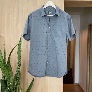 Men’s North Face button down size L